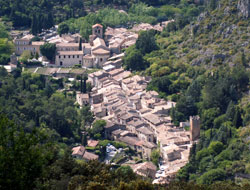 Panorama sur Saint Guilhem le Désert