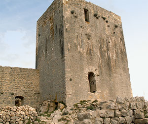 Donjon Castellas de Montoulieu herault