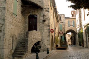 Vézénobres ruelles médiévales