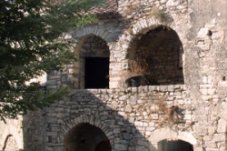 Vézénobres maisons à Calaberts