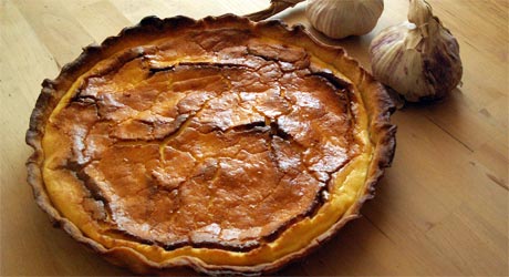 Tarte à l'ail et au pélardon