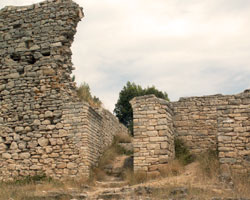 Camp de César - Porte piétonne